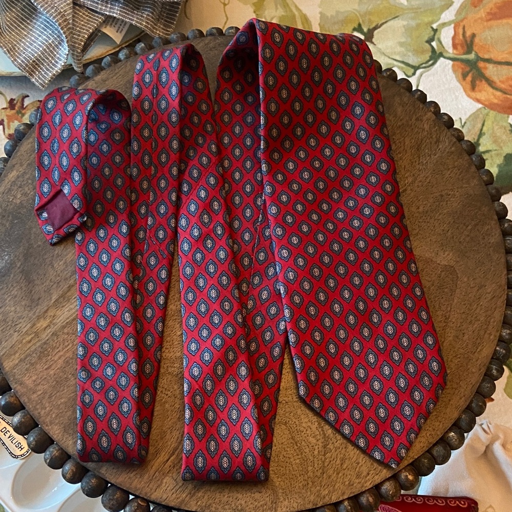 Ferrell Reed Printed in Italy Made By Hand 20oz Silk Foulard Tie - Picture 4 of 5